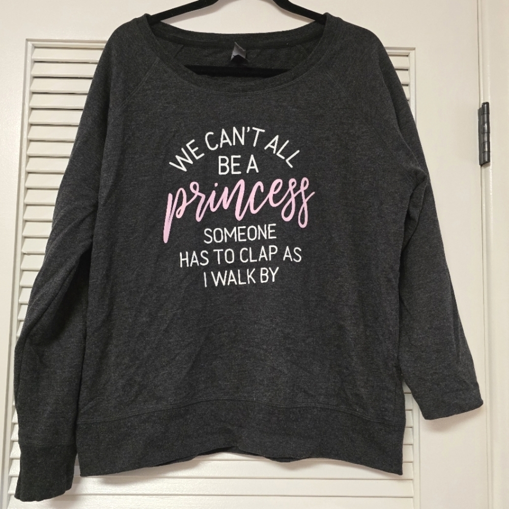 Instant Message - Long-Sleeve Oversized Pullover Graphic Lightweight Sweater Top